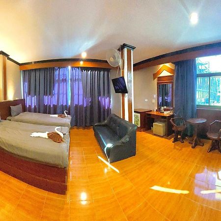 Centre Point Patong Hotel ภายนอก รูปภาพ