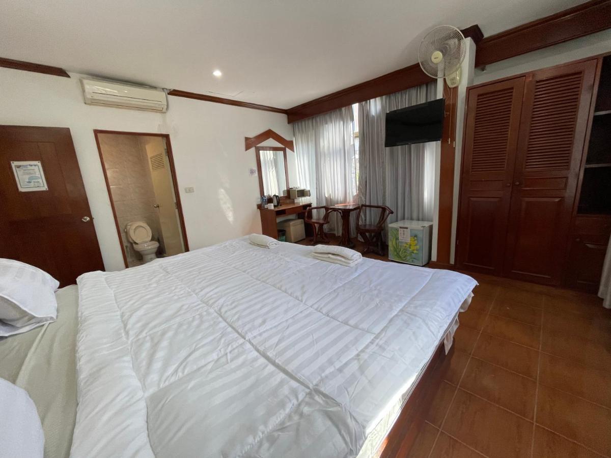 Centre Point Patong Hotel ภายนอก รูปภาพ