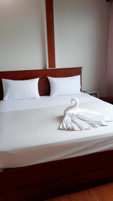 Centre Point Patong Hotel ภายนอก รูปภาพ