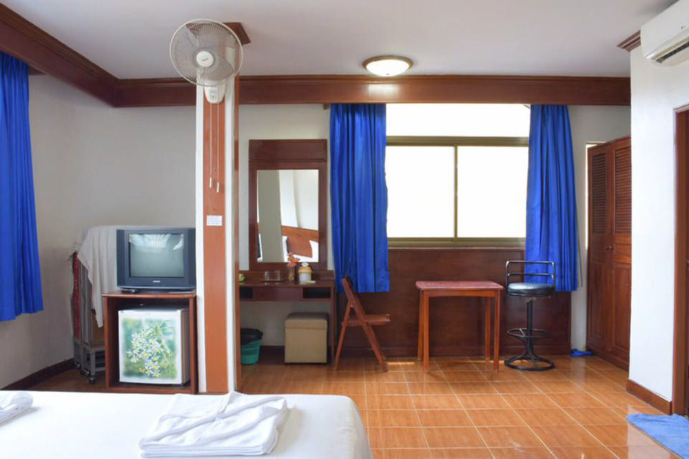 Centre Point Patong Hotel ภายนอก รูปภาพ