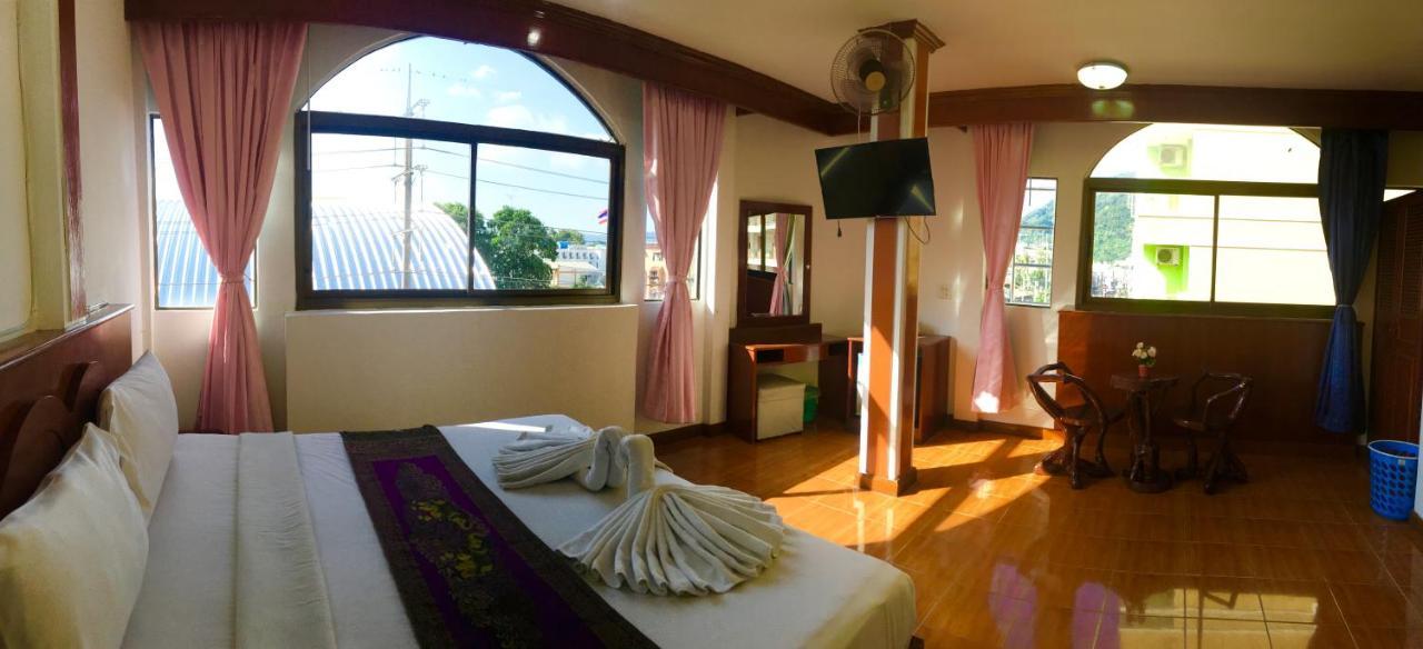 Centre Point Patong Hotel ภายนอก รูปภาพ